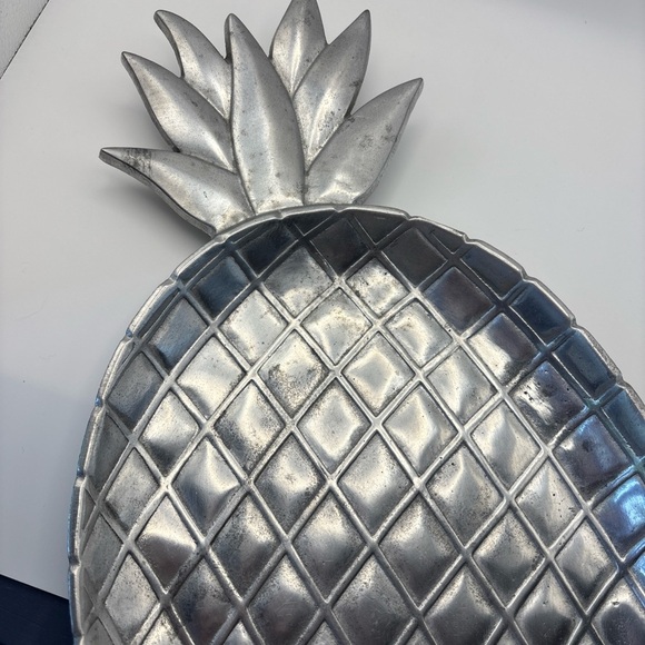 Silver Pineapple Pewter Serveware Platter - Picture 4 of 5